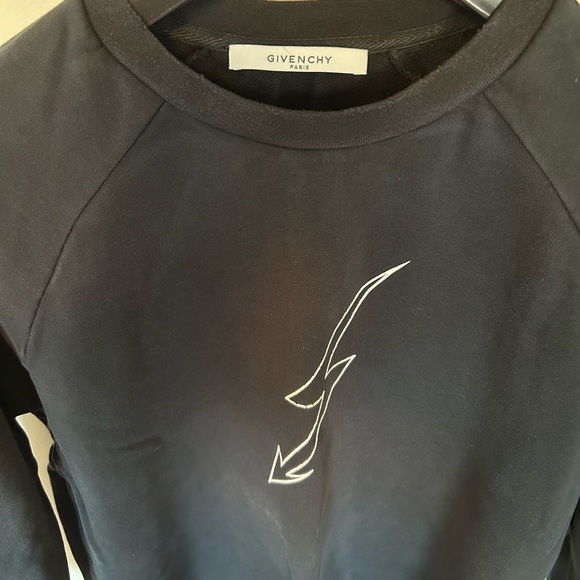 Givenchy World Tour Sweater Size S - Picture 4 of 10